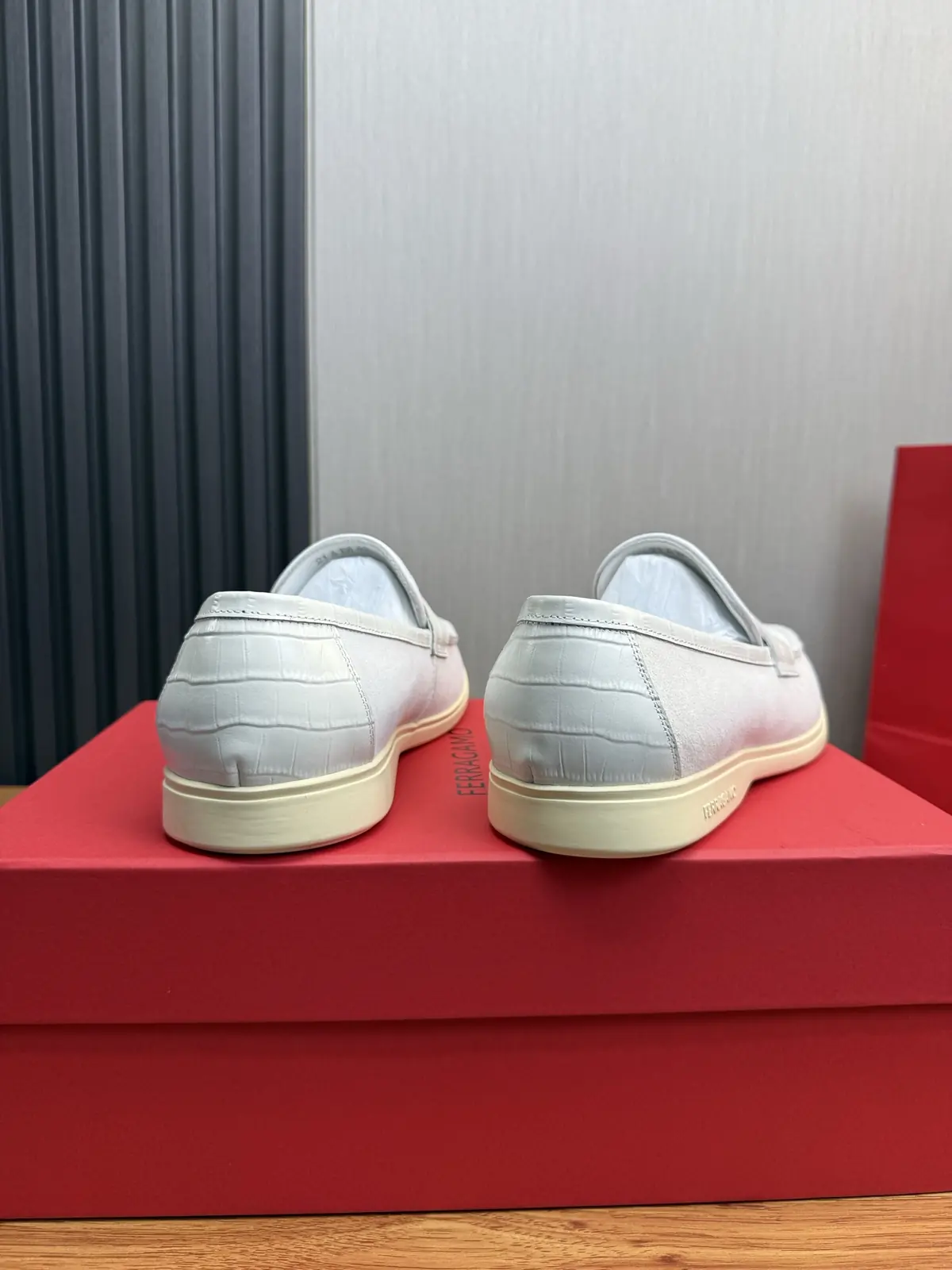 Ferragamo Style Leather Men's Shoes Lookbook Reference image 5