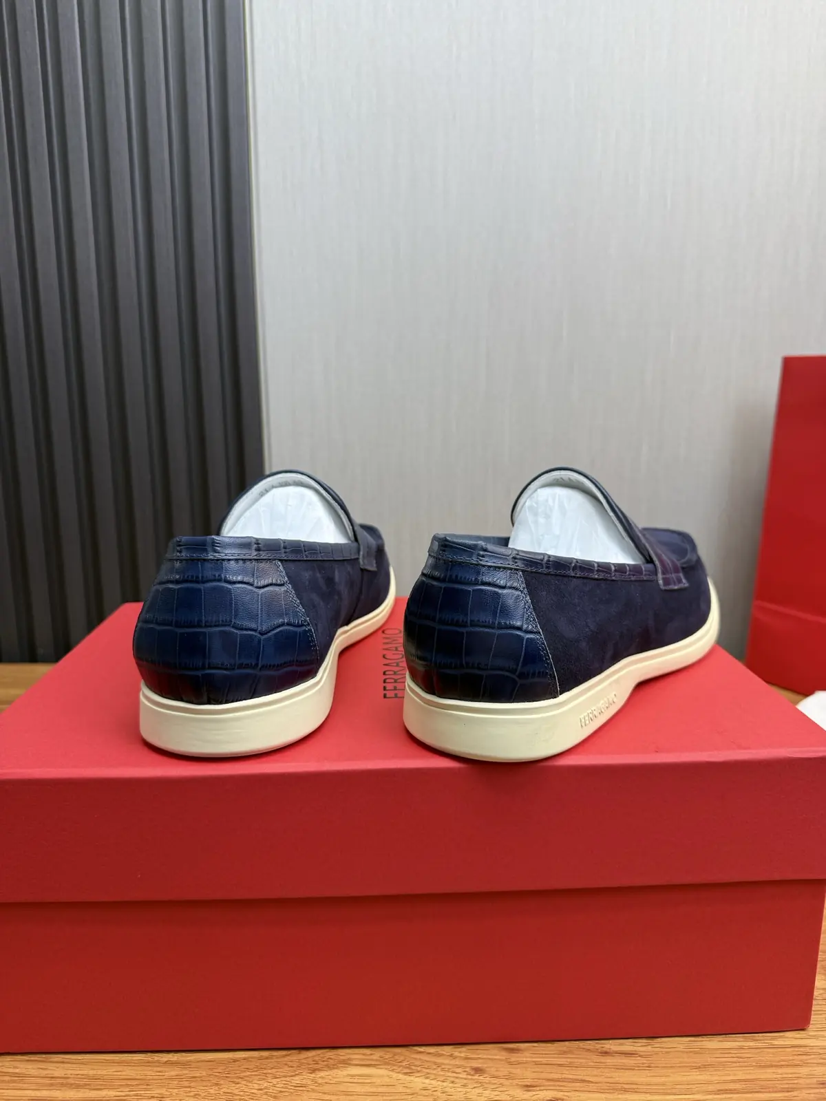 Ferragamo Style Leather Men's Shoes Lookbook Reference image 5