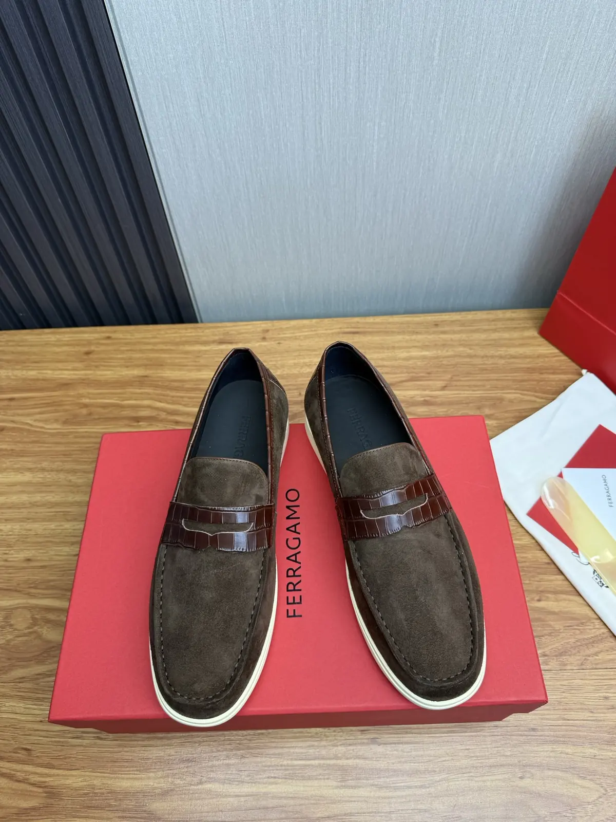 Ferragamo Style Leather Men's Shoes Lookbook Reference image 2