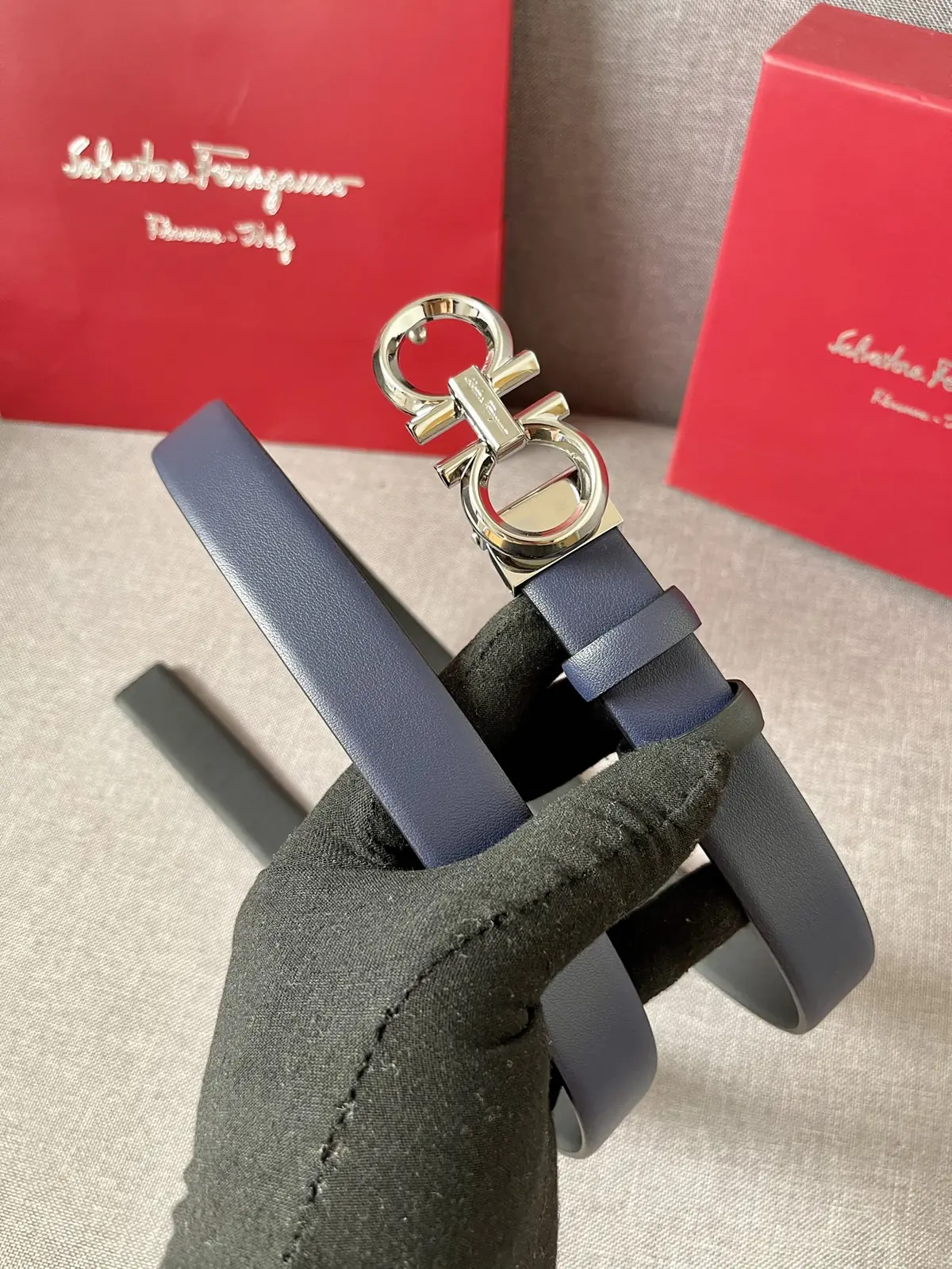 Ferragamo（女） Style Leather Women's Belts Lookbook Reference image 3