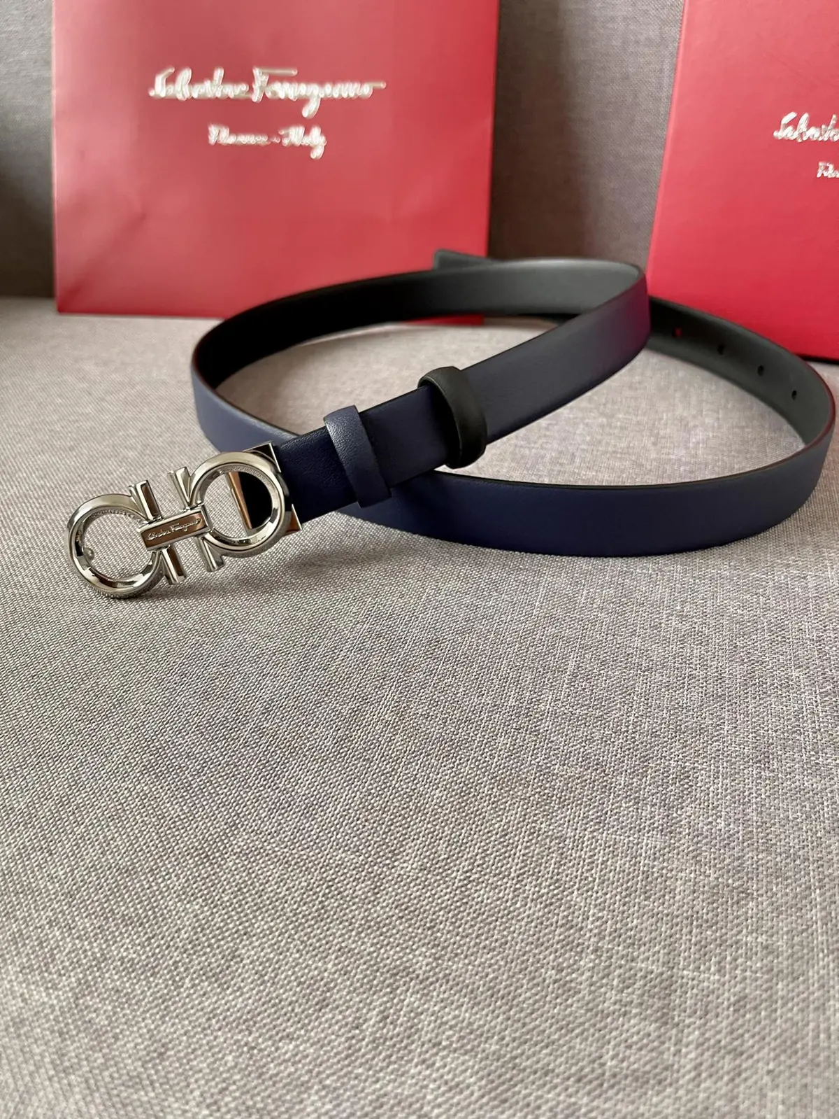 Ferragamo（女） Style Leather Women's Belts Lookbook Reference image 4