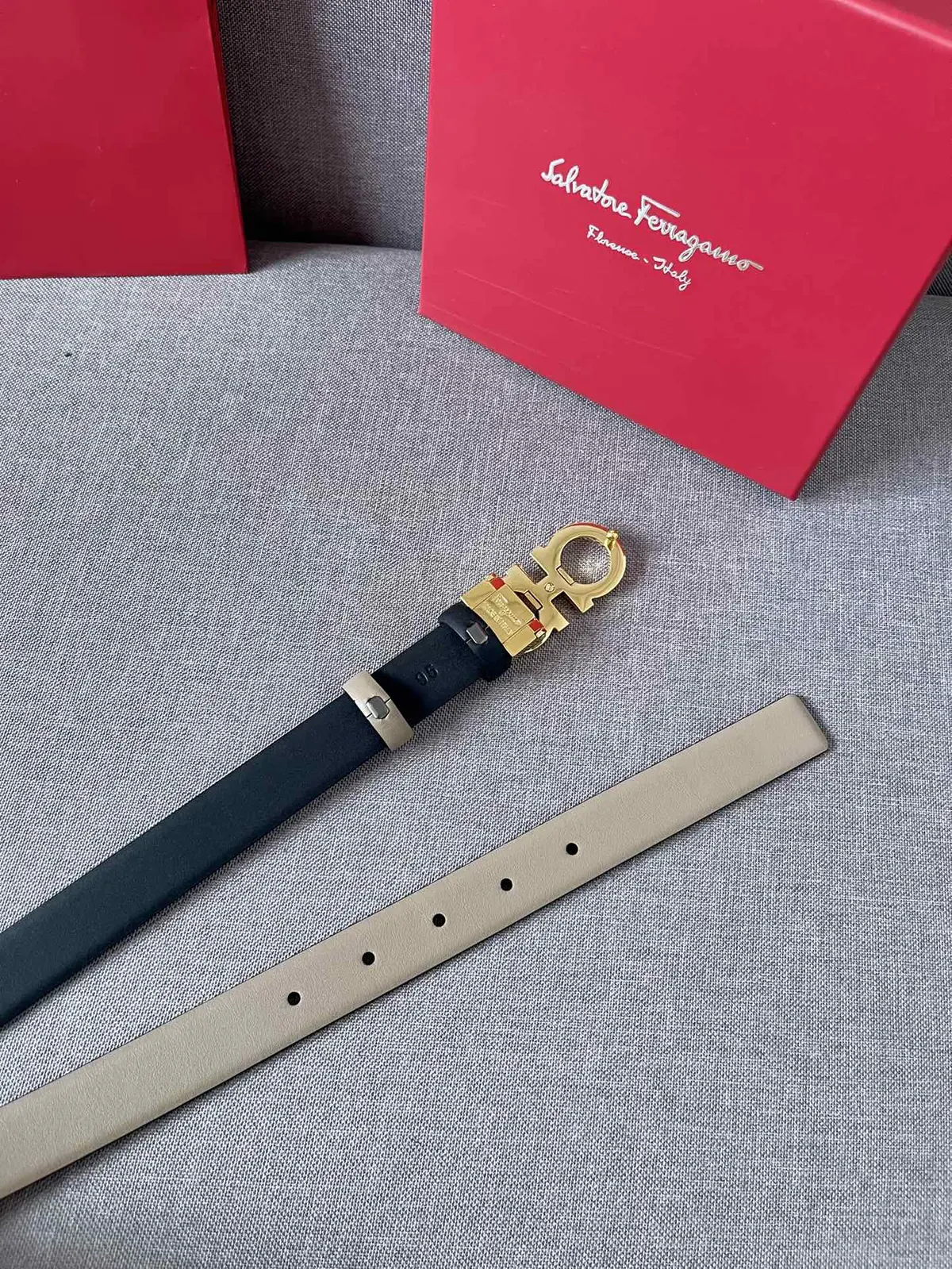 Ferragamo（女） Style Leather Women's Belts Lookbook Reference image 6