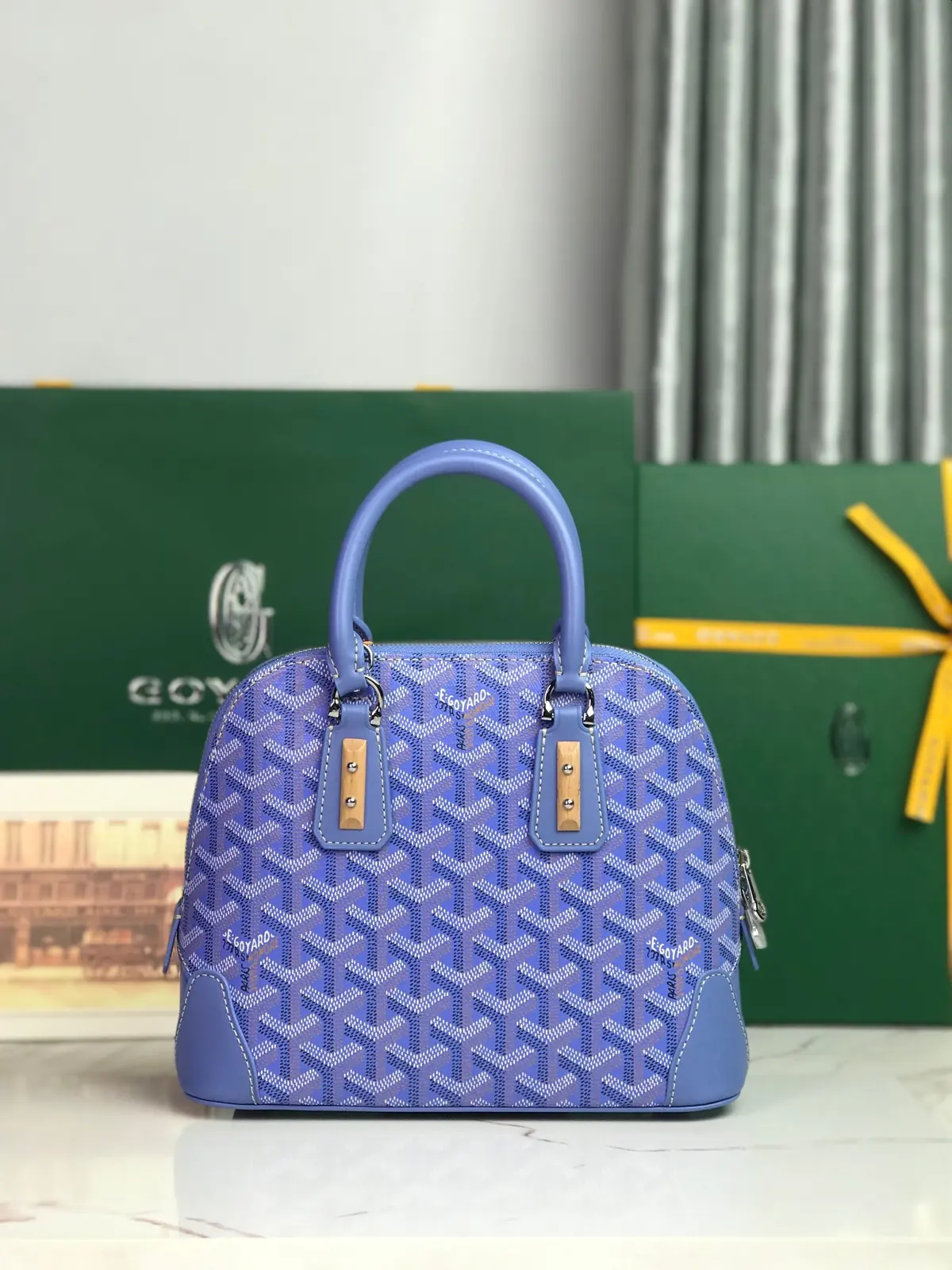 Goyard Style Black Leather Shoulder Bag Lookbook Reference image 2