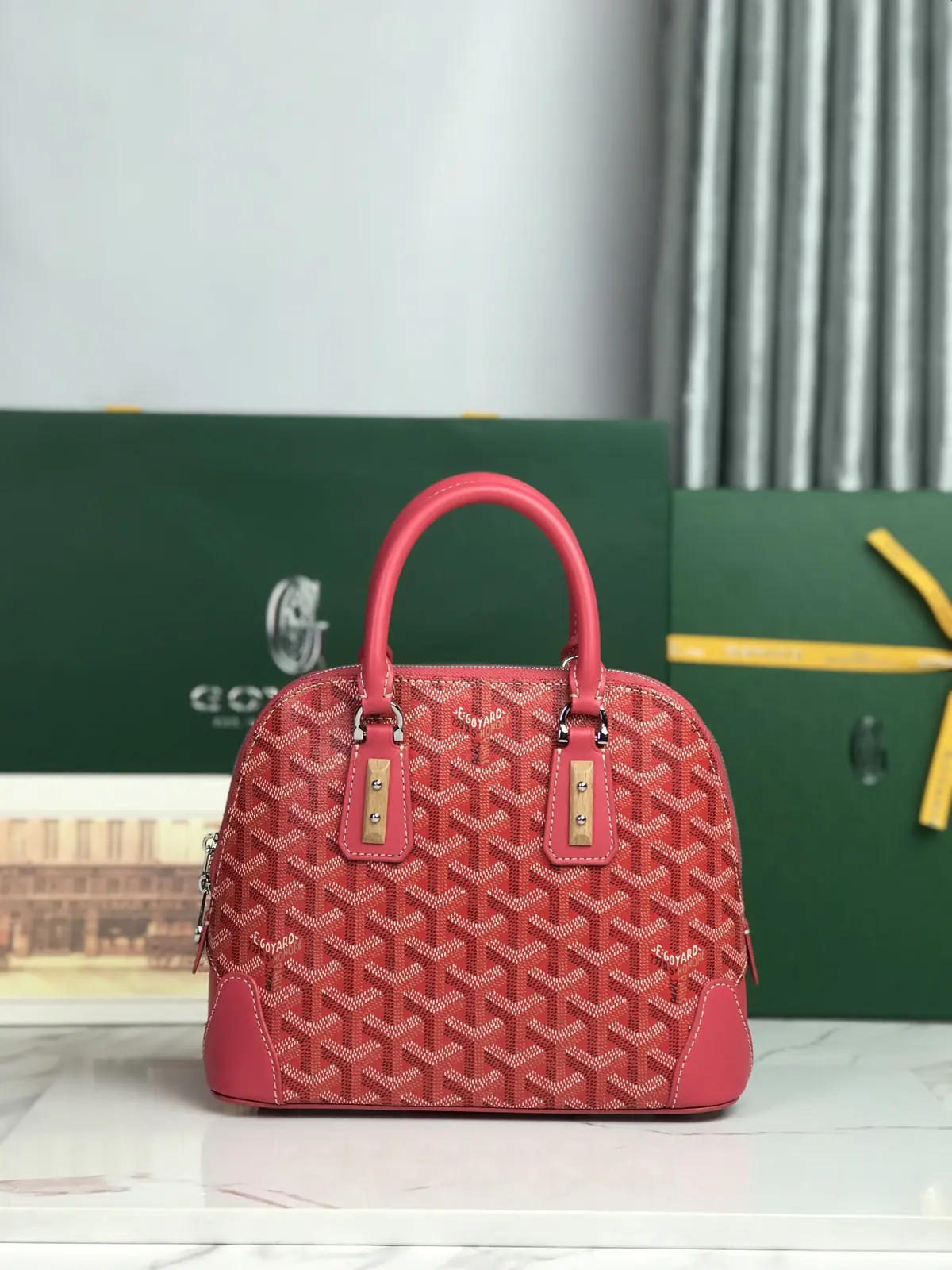 Goyard Style Black Leather Shoulder Bag Lookbook Reference image 2