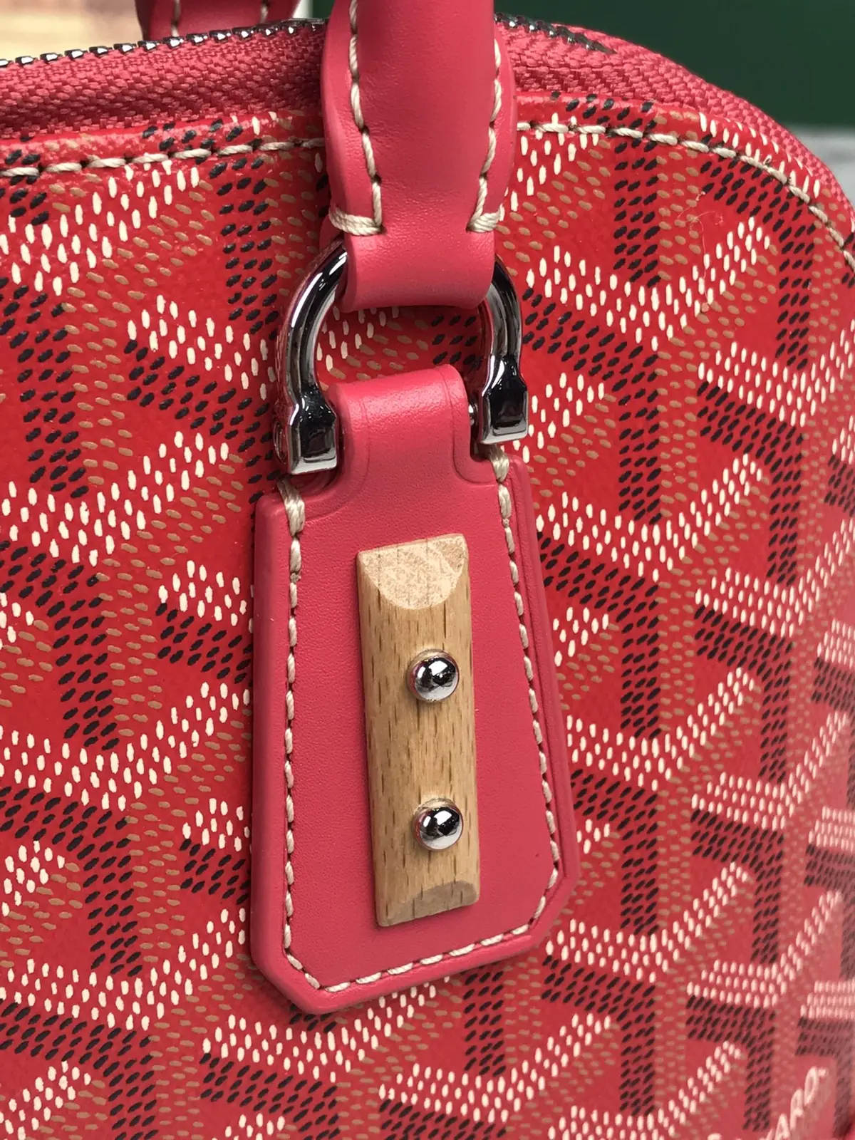 Goyard Style Black Leather Shoulder Bag Lookbook Reference image 6