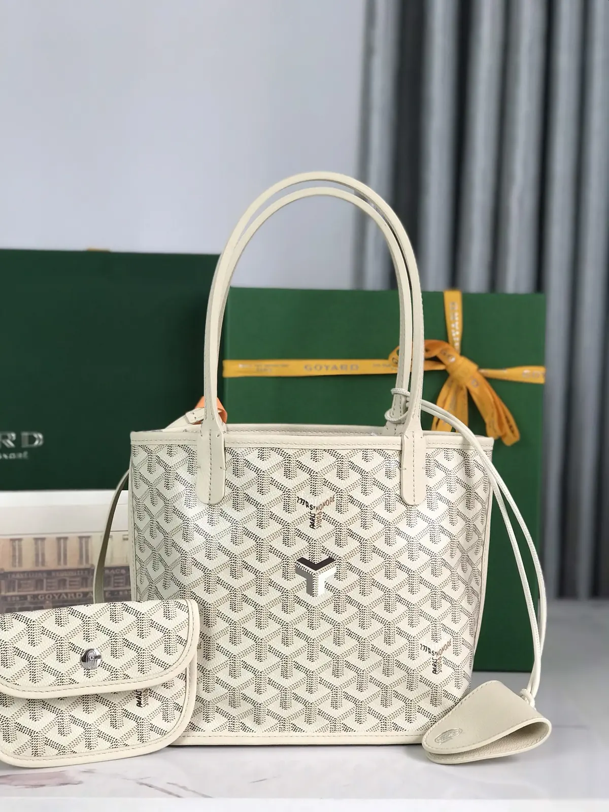 Goyard Style Canvas Bag Lookbook Reference image 1