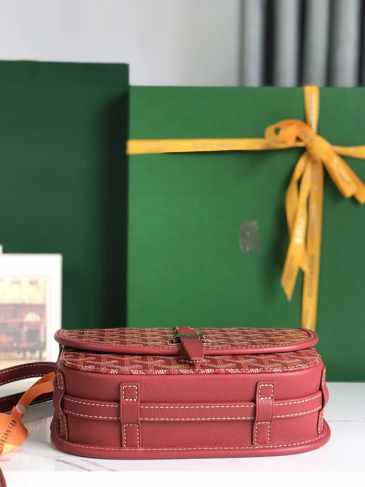 Goyard Style Gold Leather Shoulder Bag Lookbook Reference image 4
