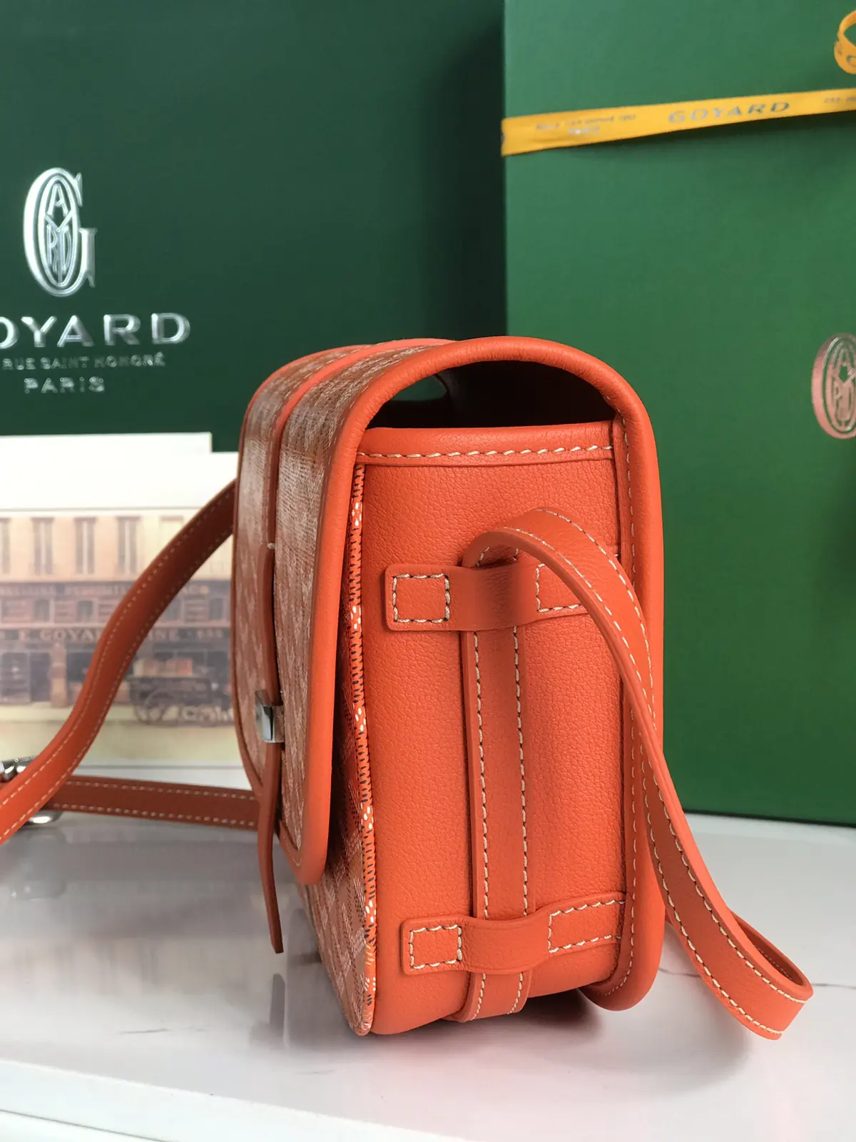 Goyard Style Gold Leather Shoulder Bag Lookbook Reference image 2