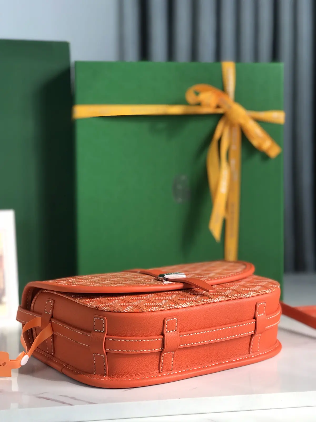 Goyard Style Gold Leather Shoulder Bag Lookbook Reference image 4