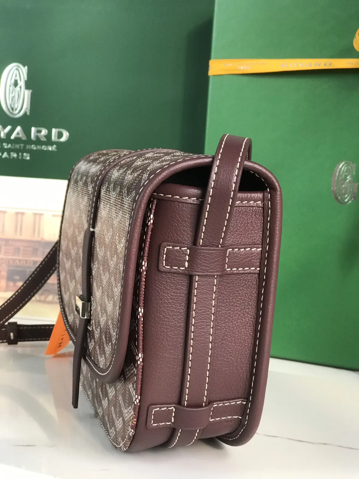 Goyard Style Gold Leather Shoulder Bag Lookbook Reference image 2