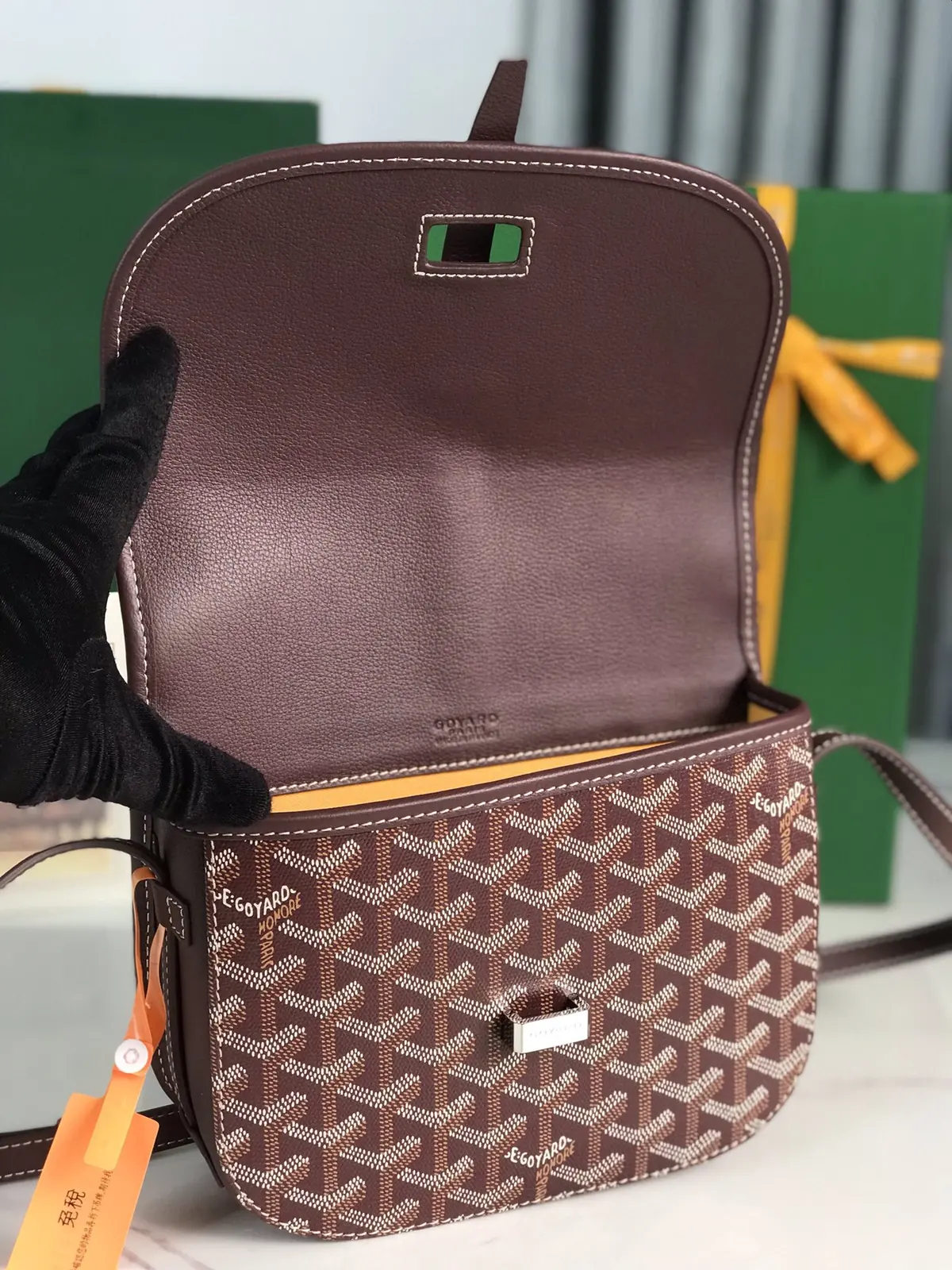Goyard Style Gold Leather Shoulder Bag Lookbook Reference image 6