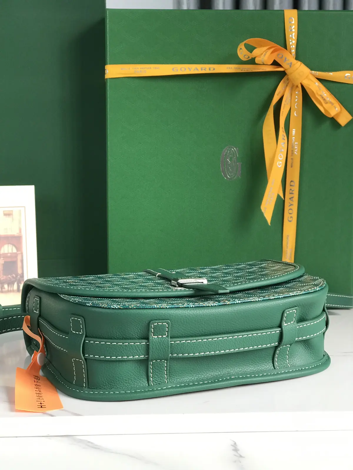 Goyard Style Gold Leather Shoulder Bag Lookbook Reference image 4