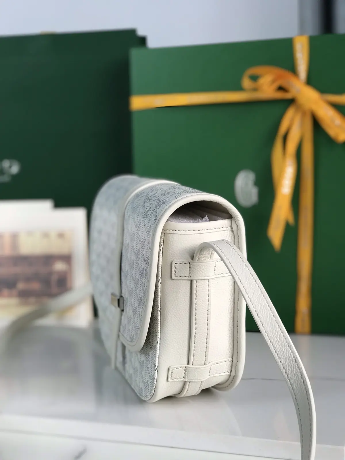 Goyard Style Gold Leather Shoulder Bag Lookbook Reference image 2