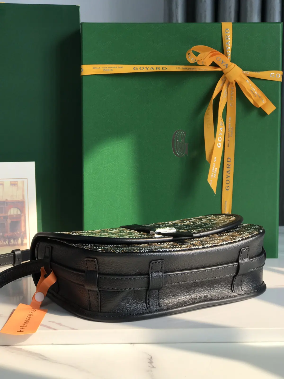 Goyard Style Gold Leather Shoulder Bag Lookbook Reference image 4