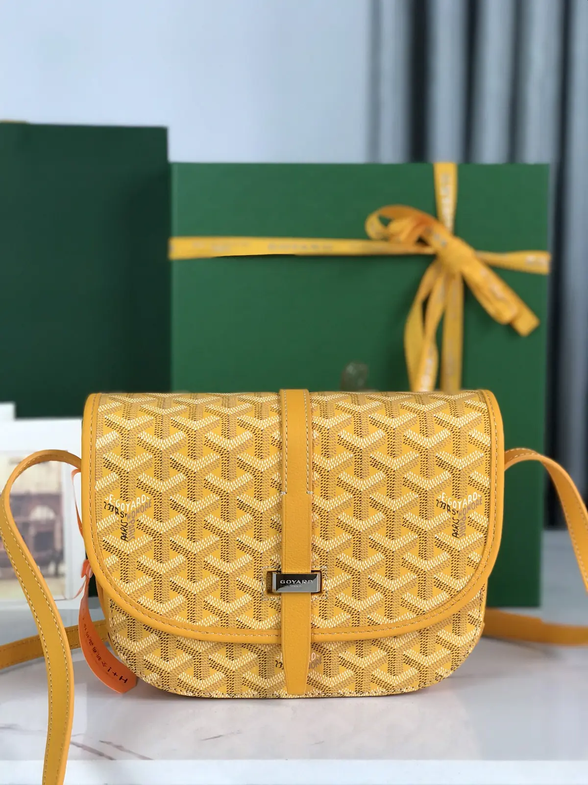 Goyard Style Gold Leather Shoulder Bag Lookbook Reference image 1
