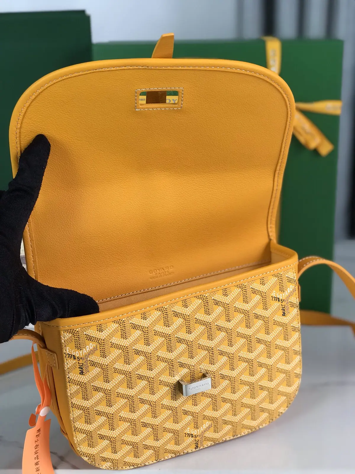 Goyard Style Gold Leather Shoulder Bag Lookbook Reference image 6