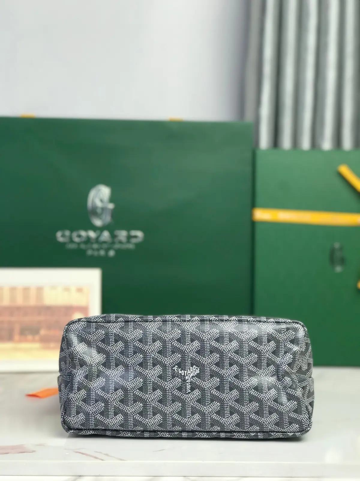 Goyard Style Hobo Bag Lookbook Reference image 4