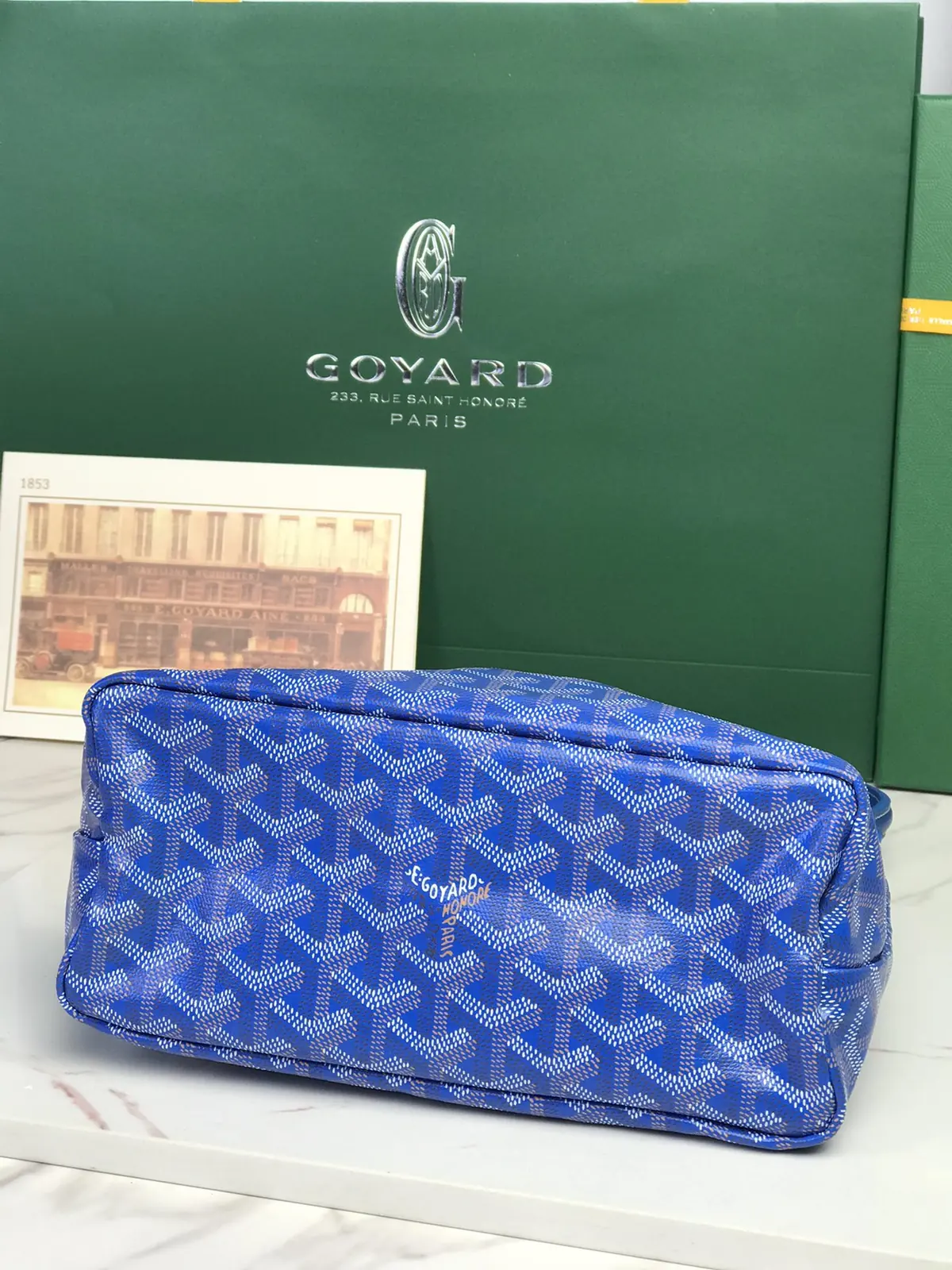 Goyard Style Hobo Bag Lookbook Reference image 4