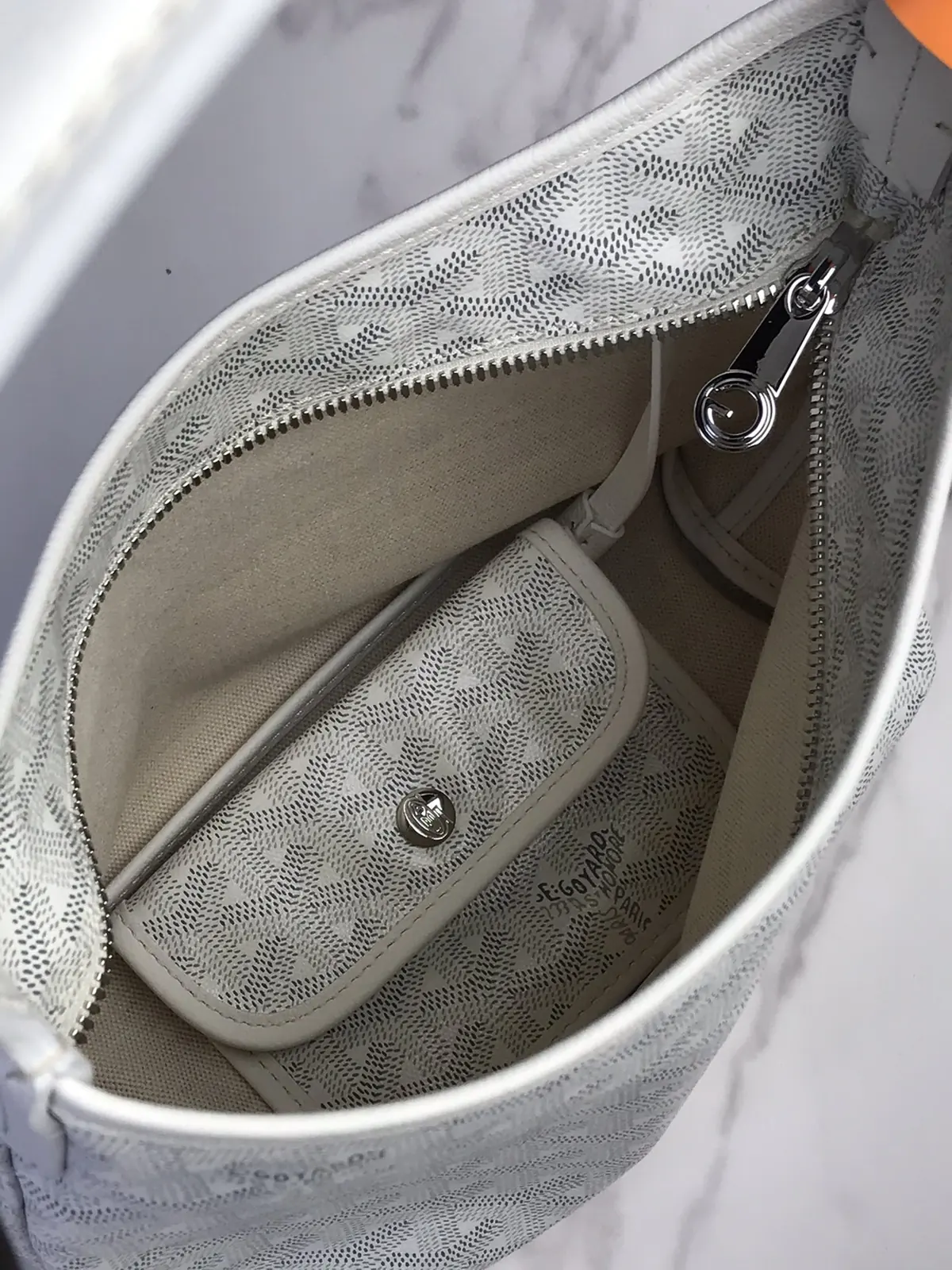 Goyard Style Hobo Bag Lookbook Reference image 5