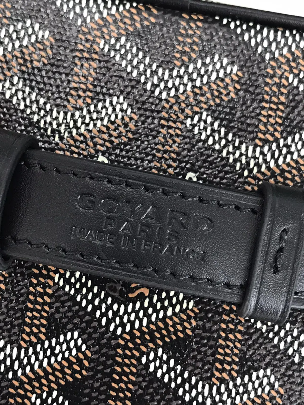 Goyard Style Leather Crossbody Bag Lookbook Reference image 6