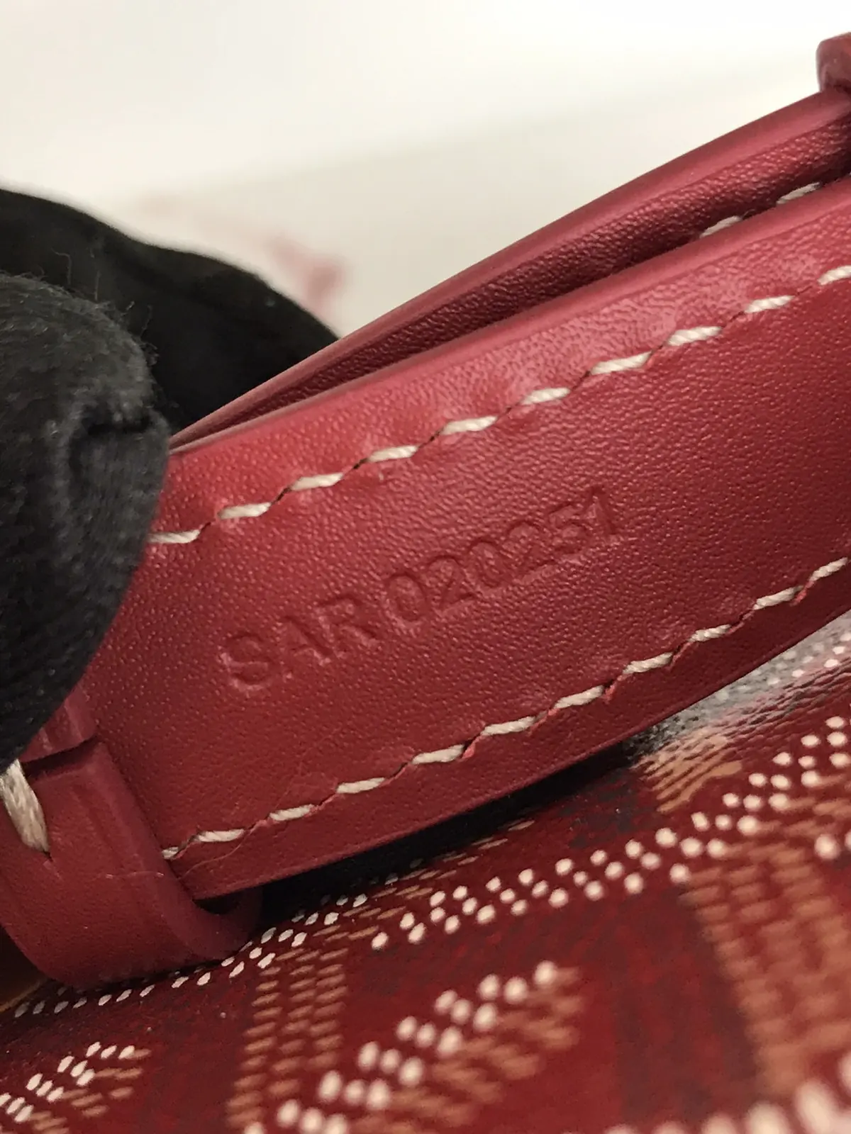 Goyard Style Leather Crossbody Bag Lookbook Reference image 5