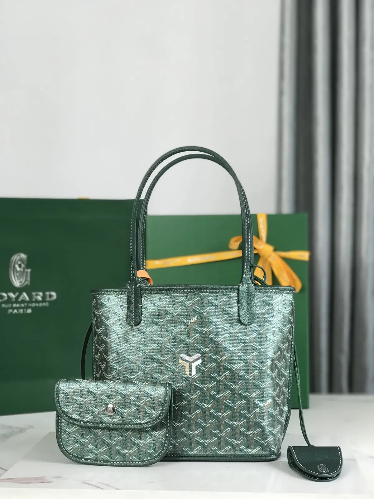 Goyard Style Pink Bag Lookbook Reference image 1