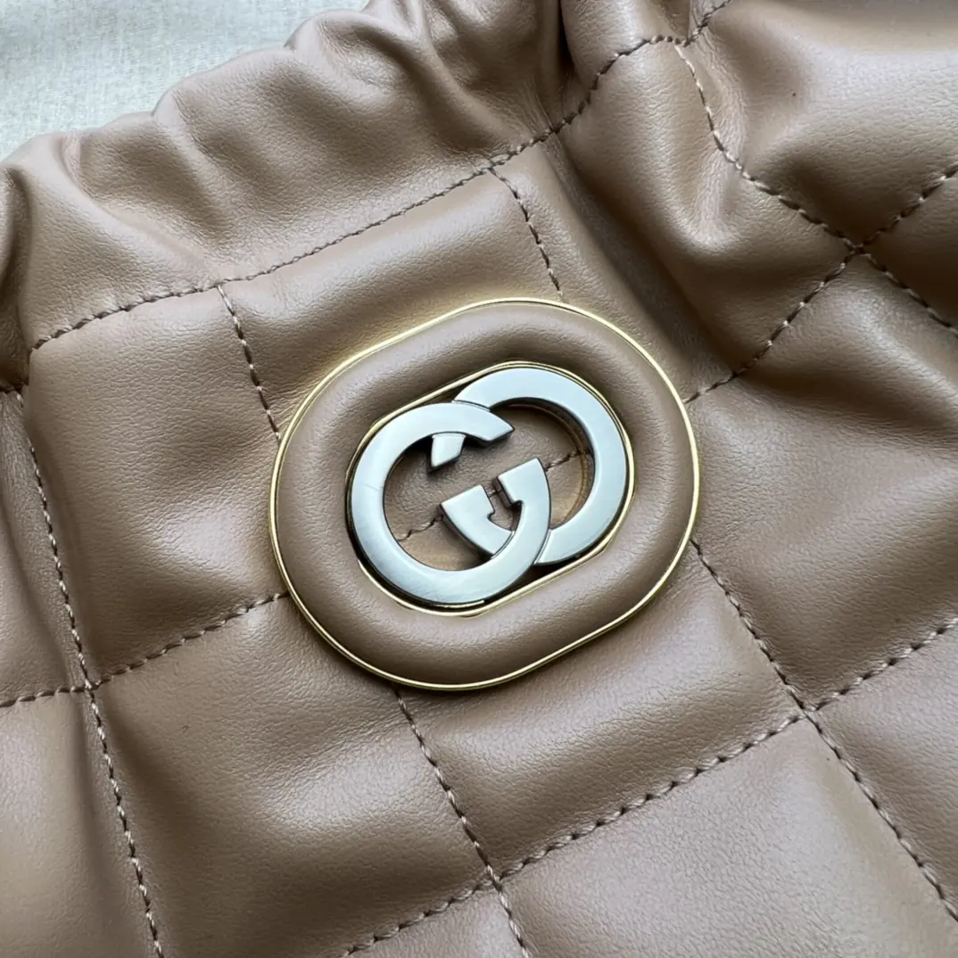 Gucci Style Beige Bag Lookbook Reference image 5