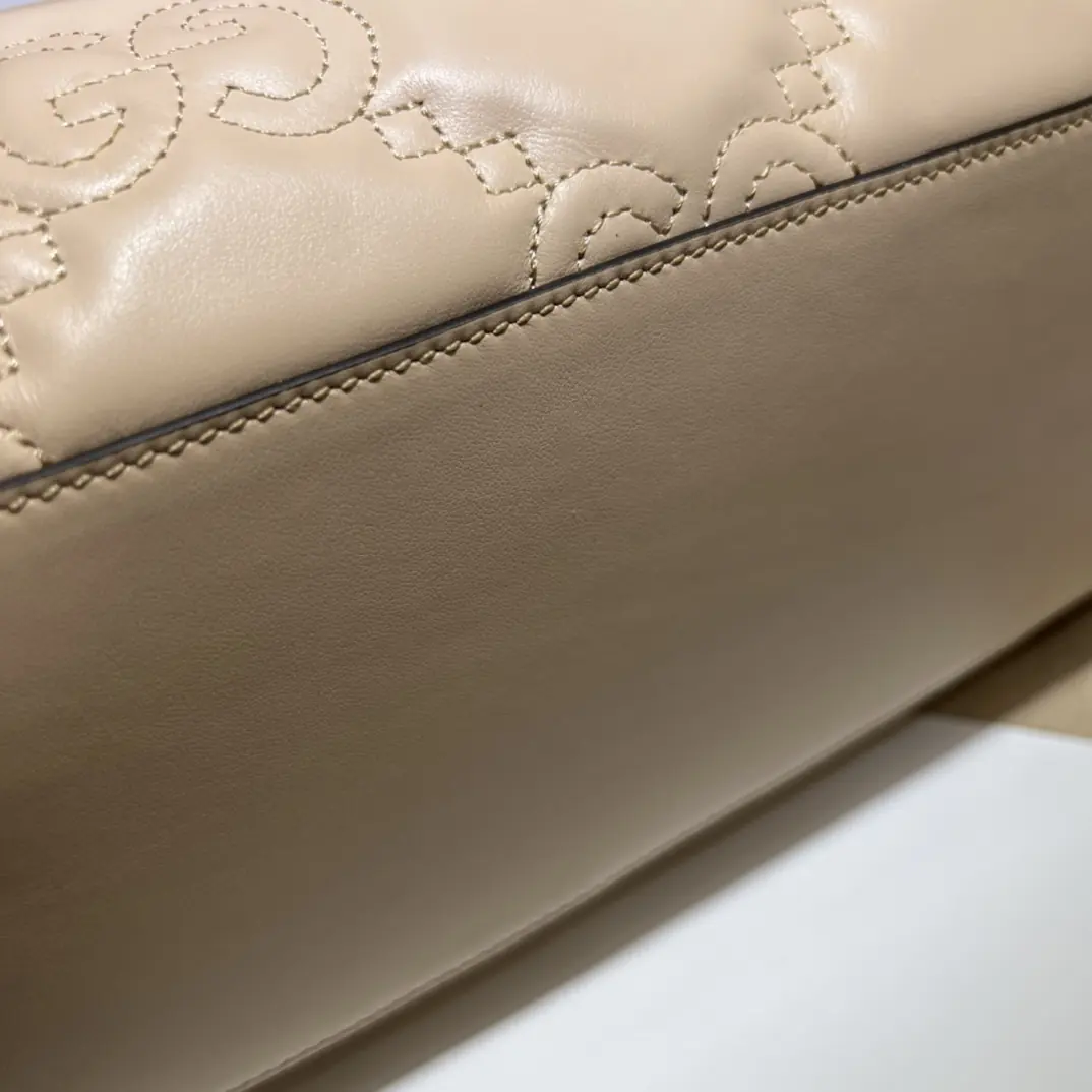 Gucci Style Beige Bag Lookbook Reference image 5