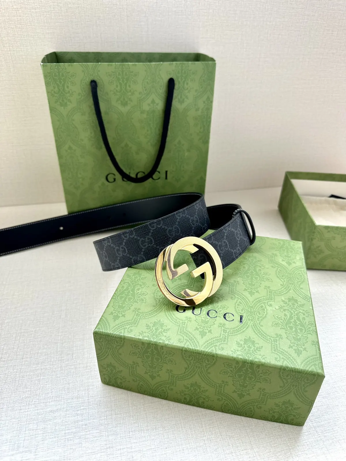 Gucci Style Black Leather Men's Belts Lookbook Reference image 2