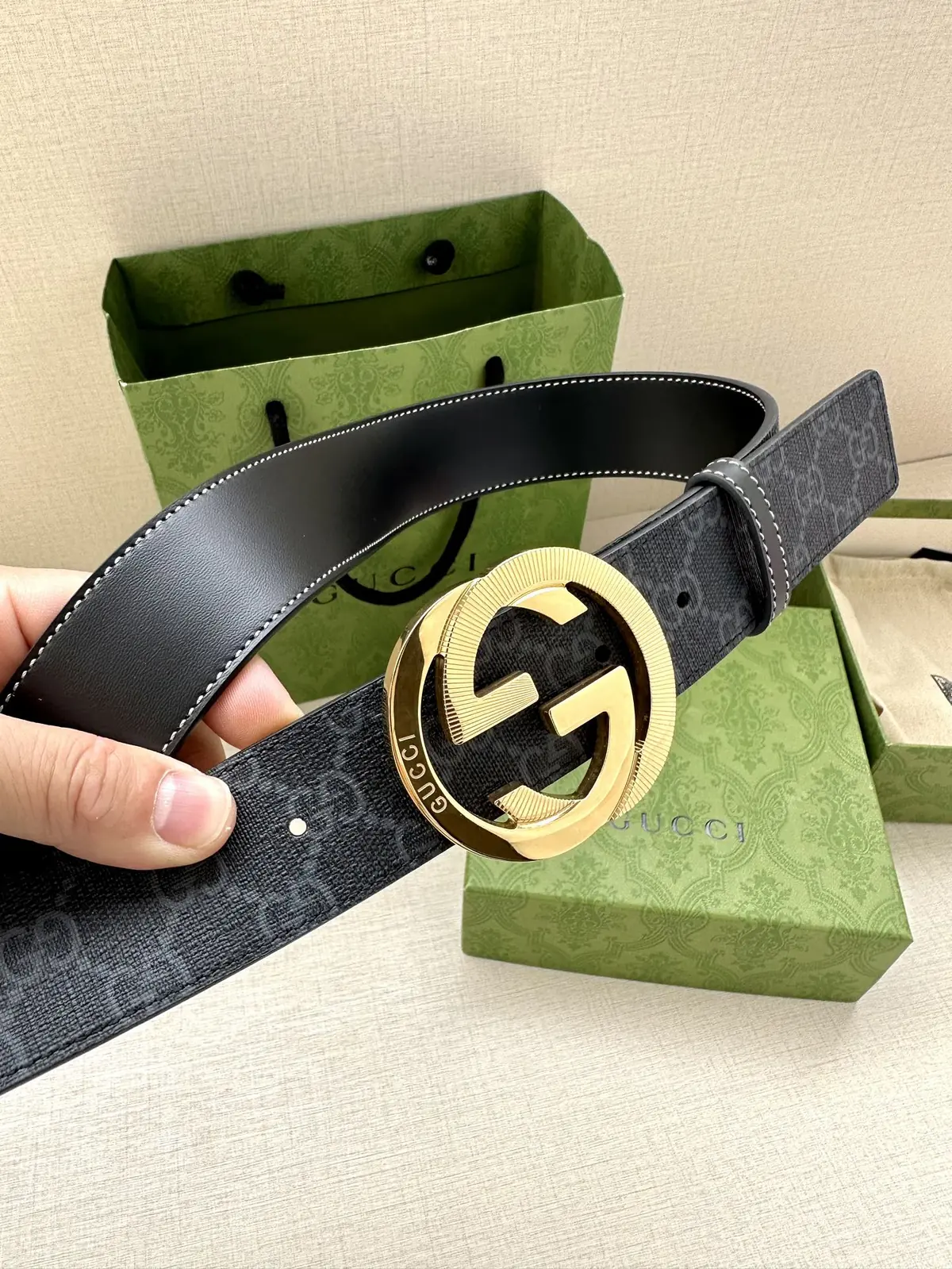 Gucci Style Black Leather Men's Belts Lookbook Reference image 3