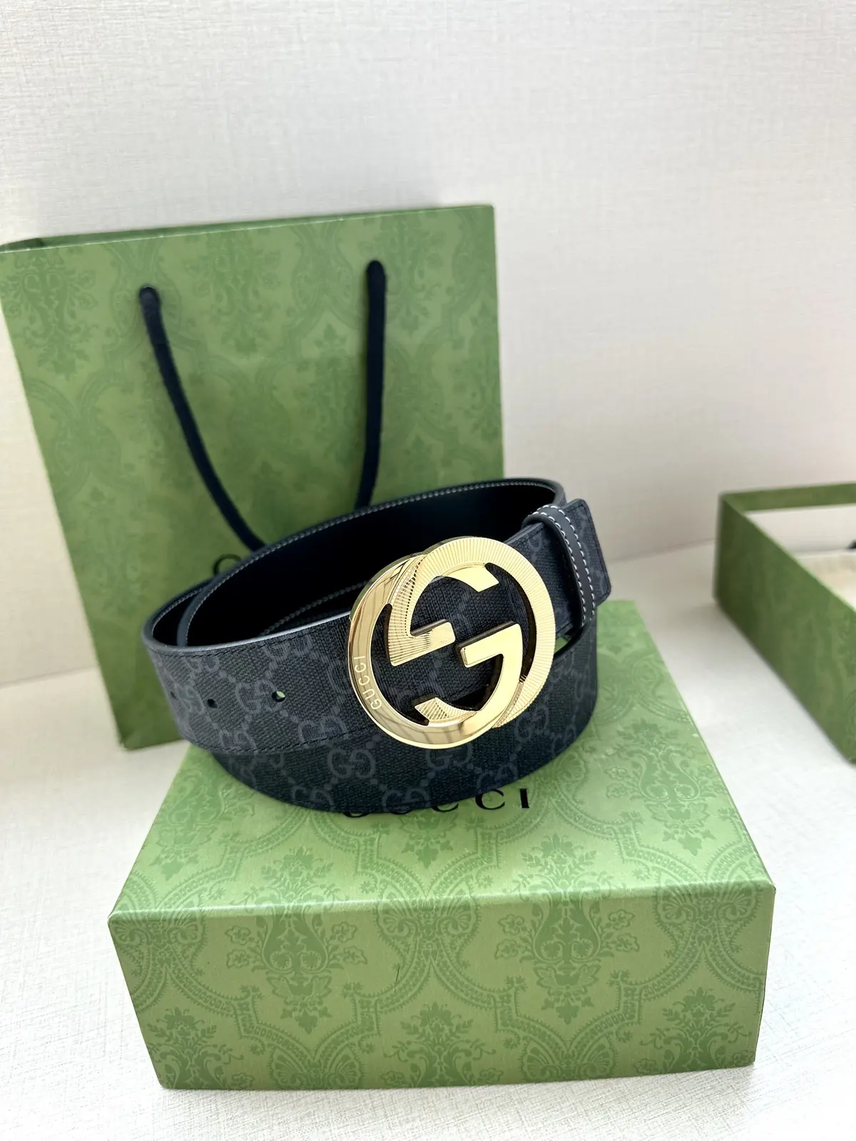 Gucci Style Black Leather Men's Belts Lookbook Reference image 4