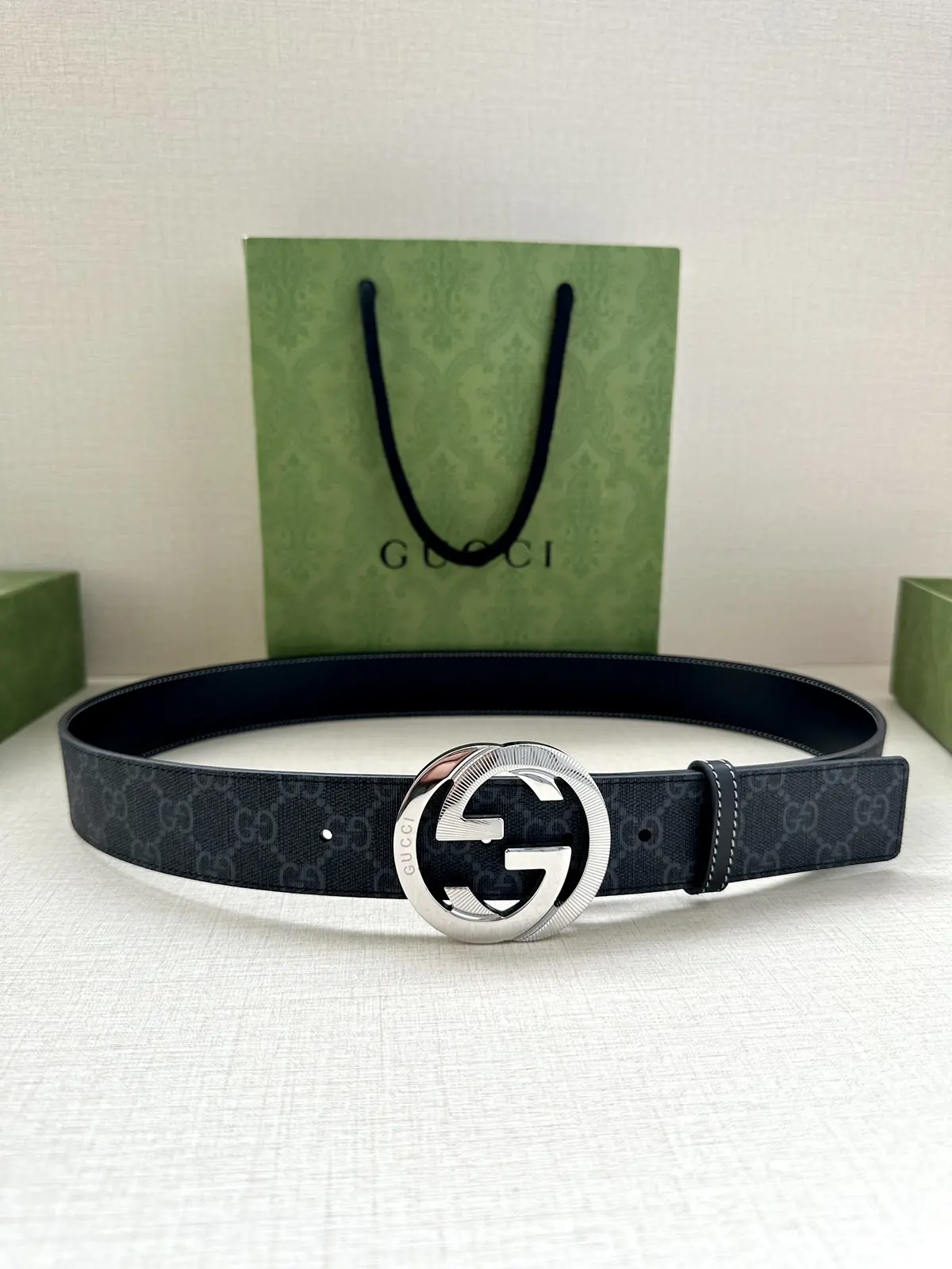 Gucci Style Black Leather Men's Belts Lookbook Reference image 5