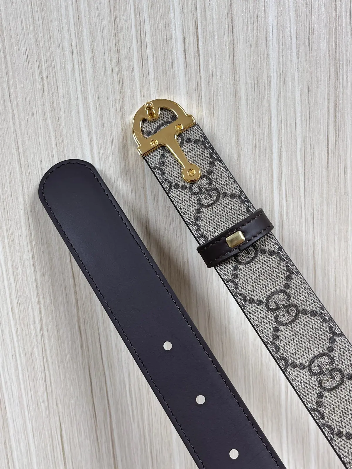 Gucci Style Black Leather Women's Belts Lookbook Reference image 5