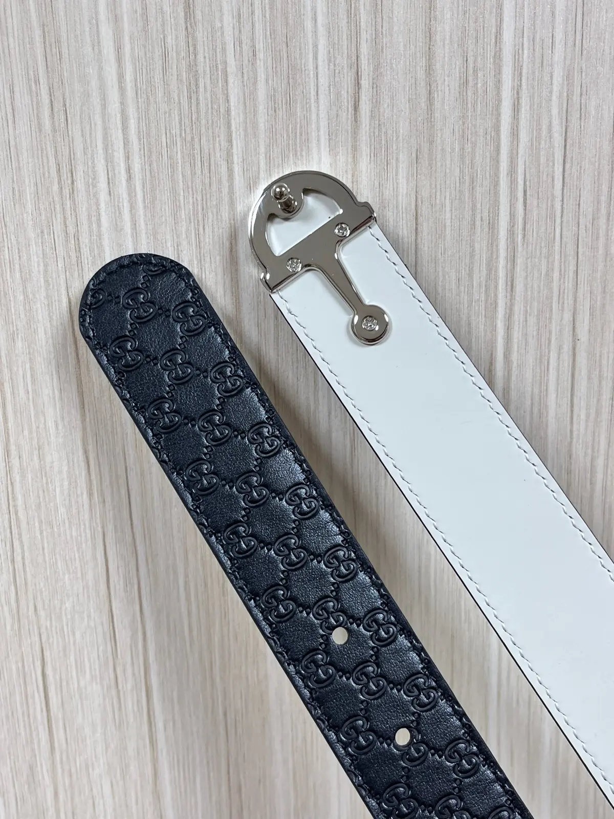 Gucci Style Black Leather Women's Belts Lookbook Reference image 5
