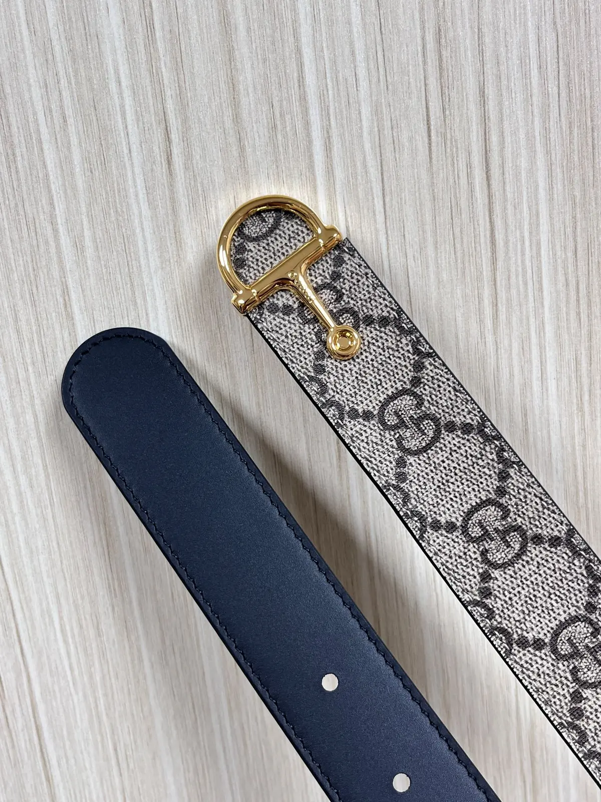Gucci Style Black Leather Women's Belts Lookbook Reference image 2