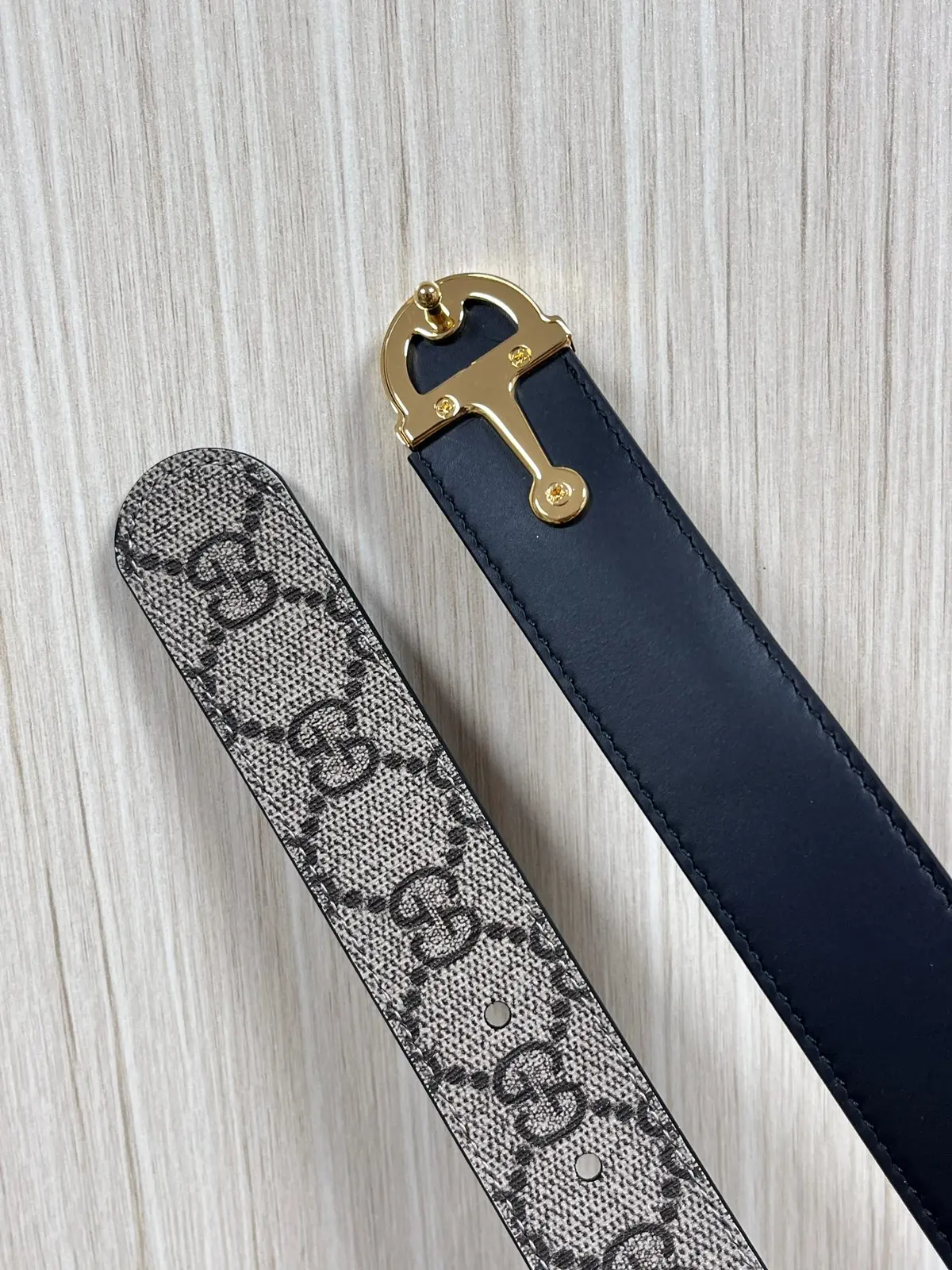Gucci Style Black Leather Women's Belts Lookbook Reference image 3