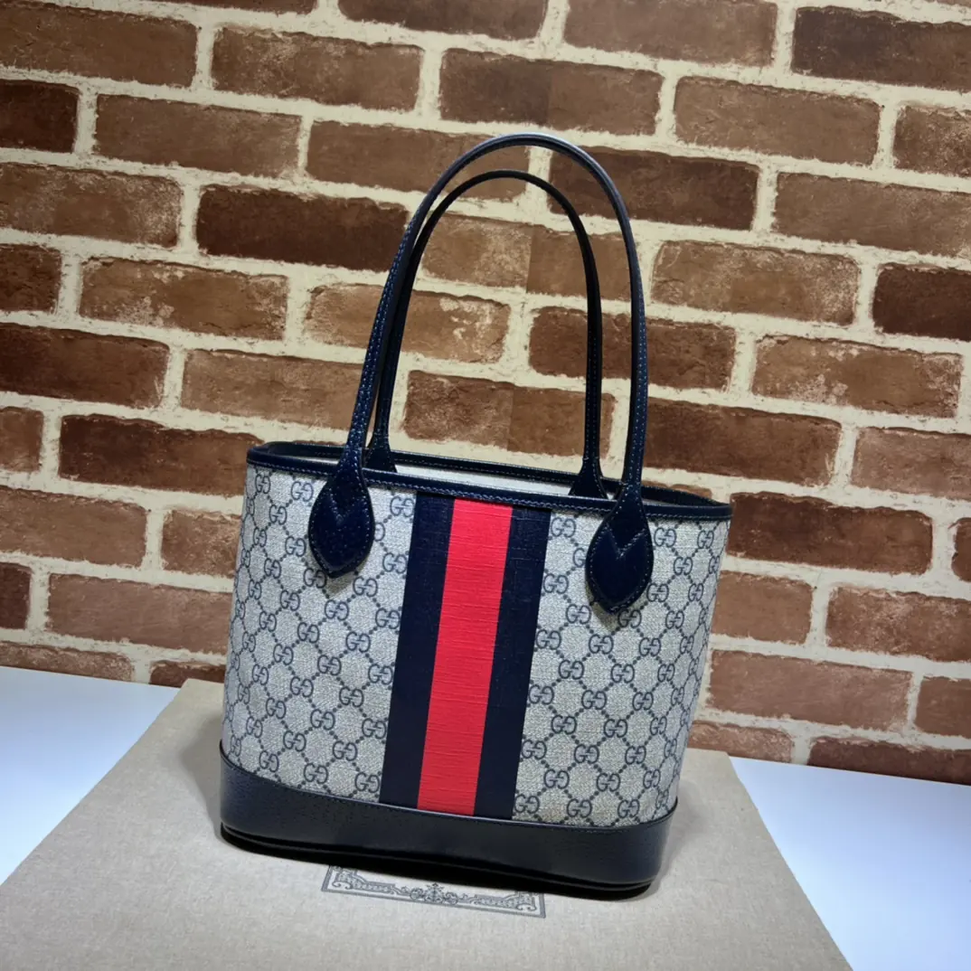 Gucci Style Blue Bags Lookbook Reference image 1