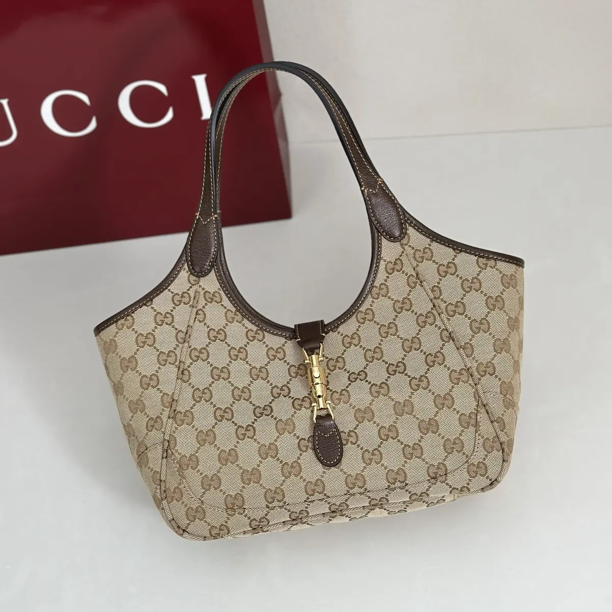 Gucci Style Brown Leather Bag Lookbook Reference image 5