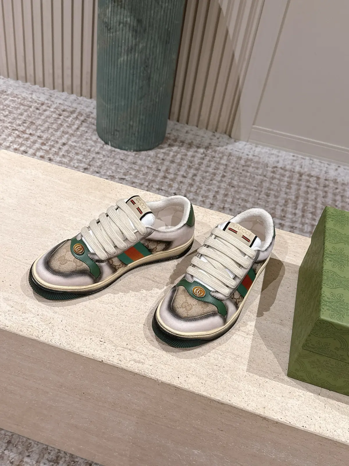 Gucci Style Green Leather Women's Shoes Lookbook Reference image 3