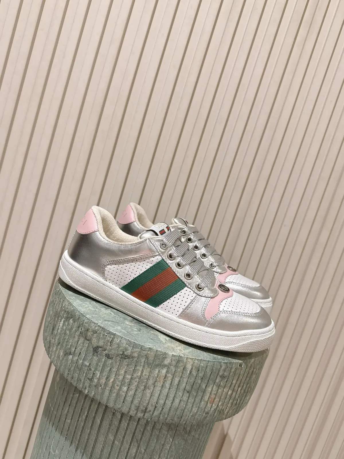 Gucci Style Green Leather Women's Shoes Lookbook Reference image 1