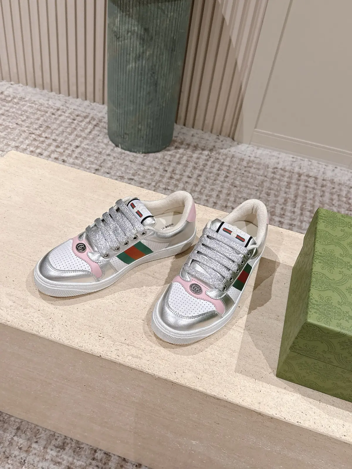Gucci Style Green Leather Women's Shoes Lookbook Reference image 3