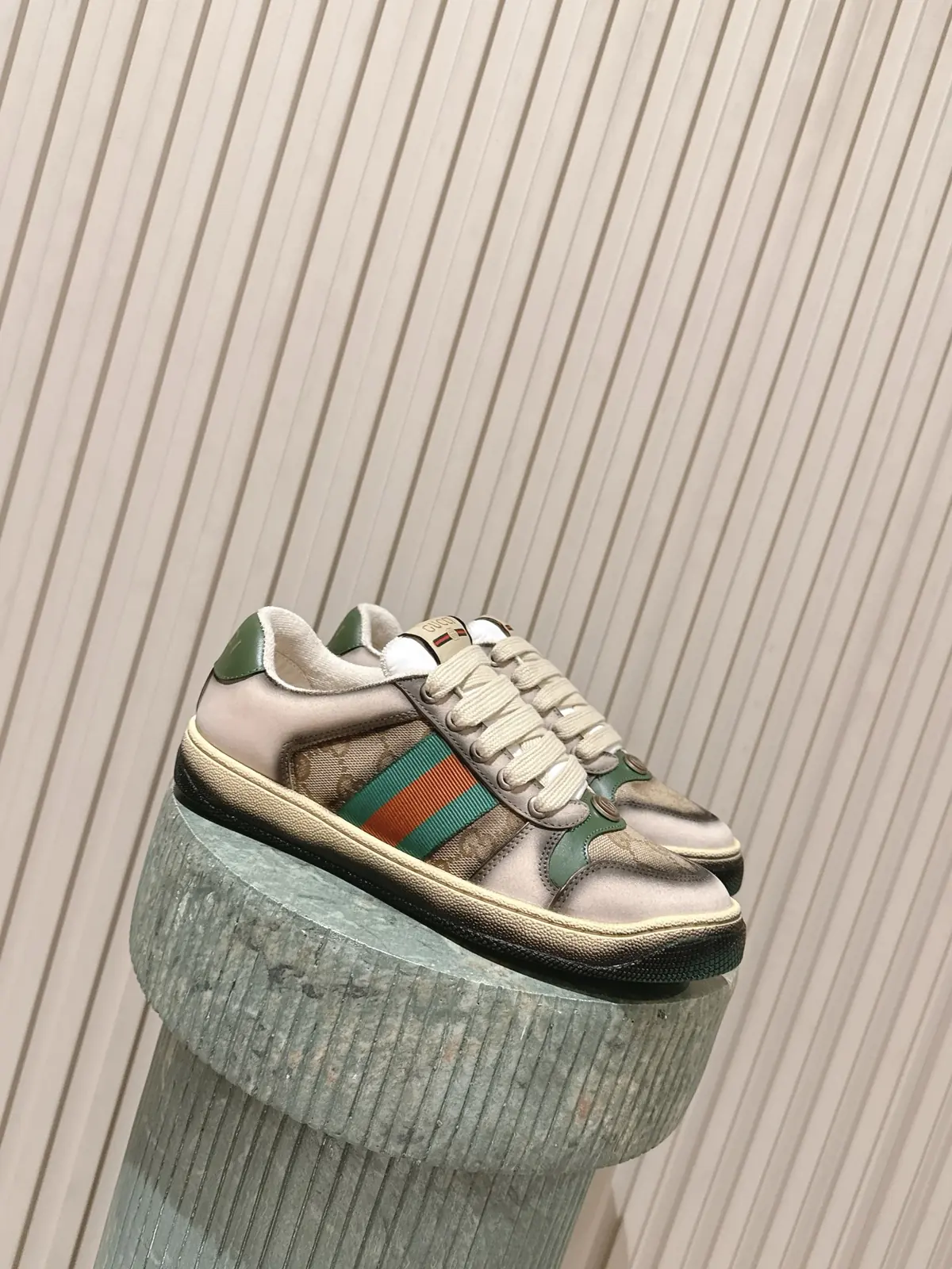 Gucci Style Green Leather Women's Shoes Lookbook Reference image 1