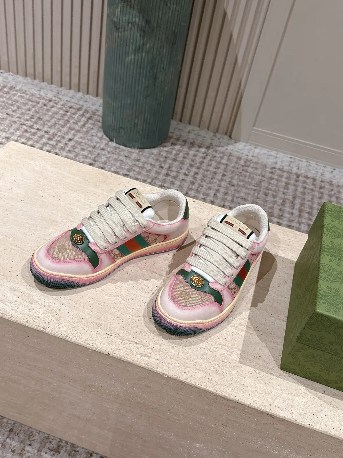 Gucci Style Green Leather Women's Shoes Lookbook Reference image 3