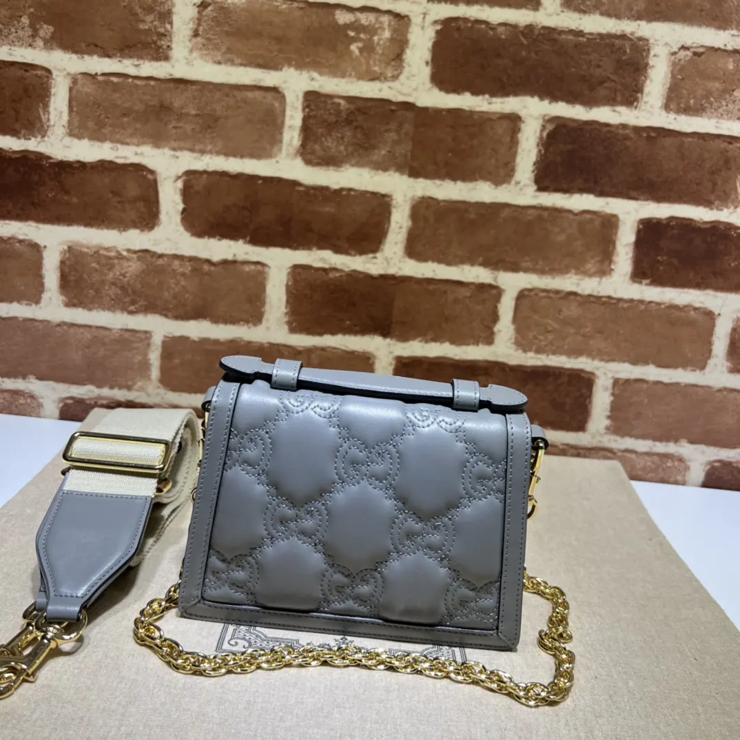 Gucci Style Grey Bag Lookbook Reference image 3