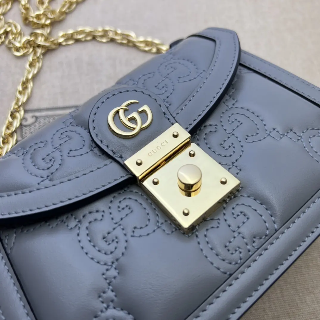 Gucci Style Grey Bag Lookbook Reference image 5