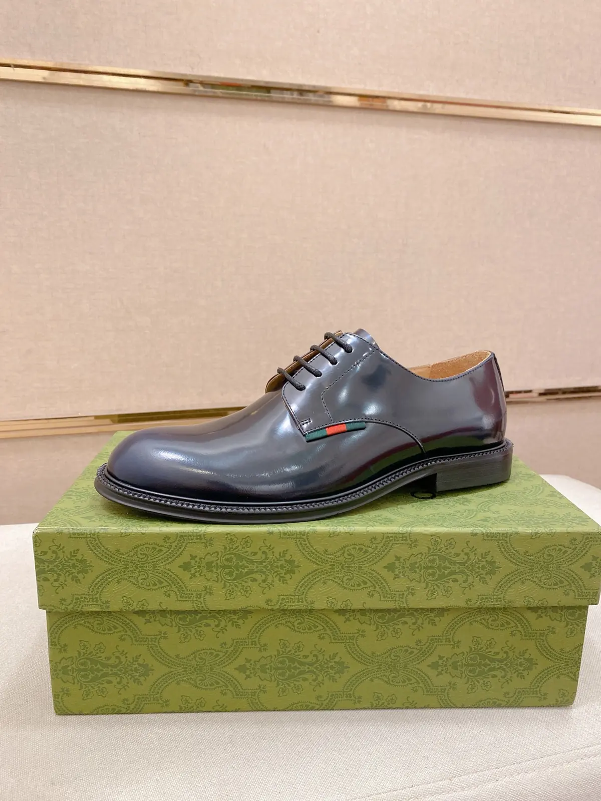 Gucci Style Leather Men's Shoes Lookbook Reference image 1