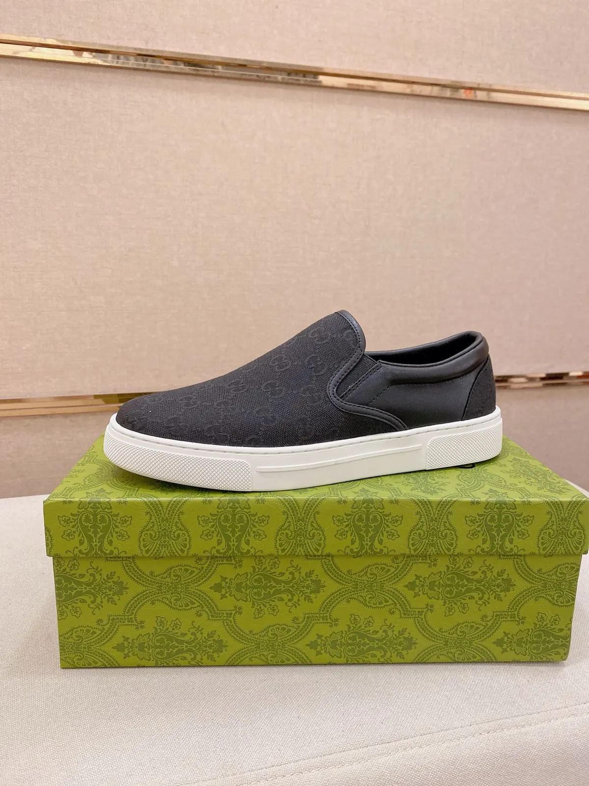 Gucci Style Leather Men's Shoes Lookbook Reference image 1