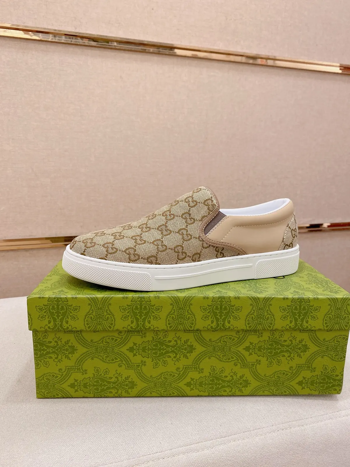 Gucci Style Leather Men's Shoes Lookbook Reference image 1