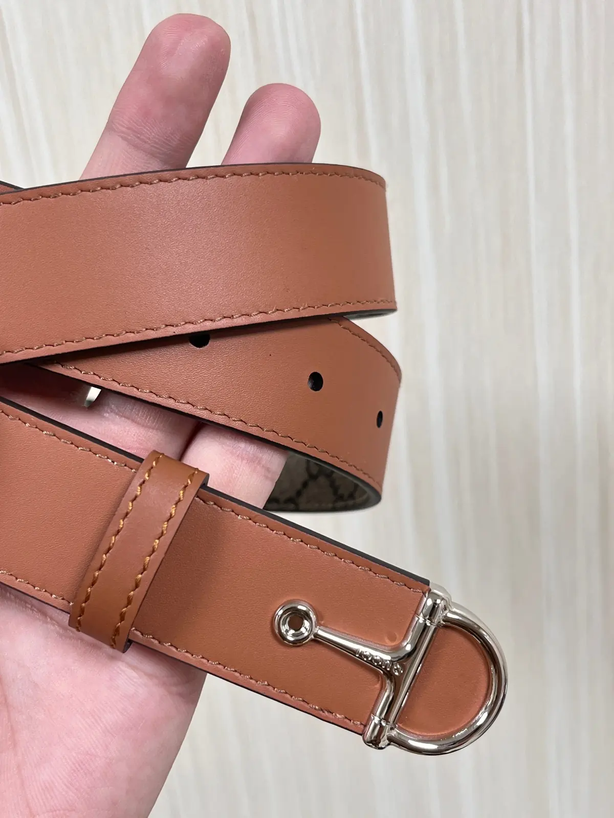 Gucci Style Leather Women's Belts Lookbook Reference image 2