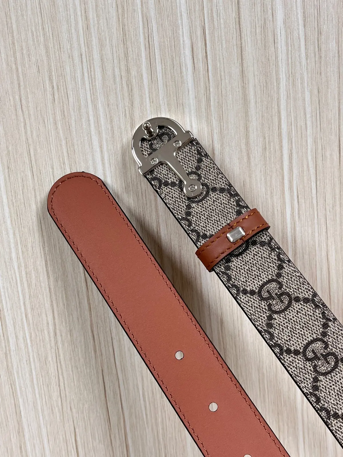 Gucci Style Leather Women's Belts Lookbook Reference image 5